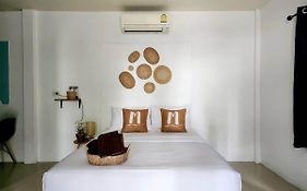 Minnie Seaview Resort